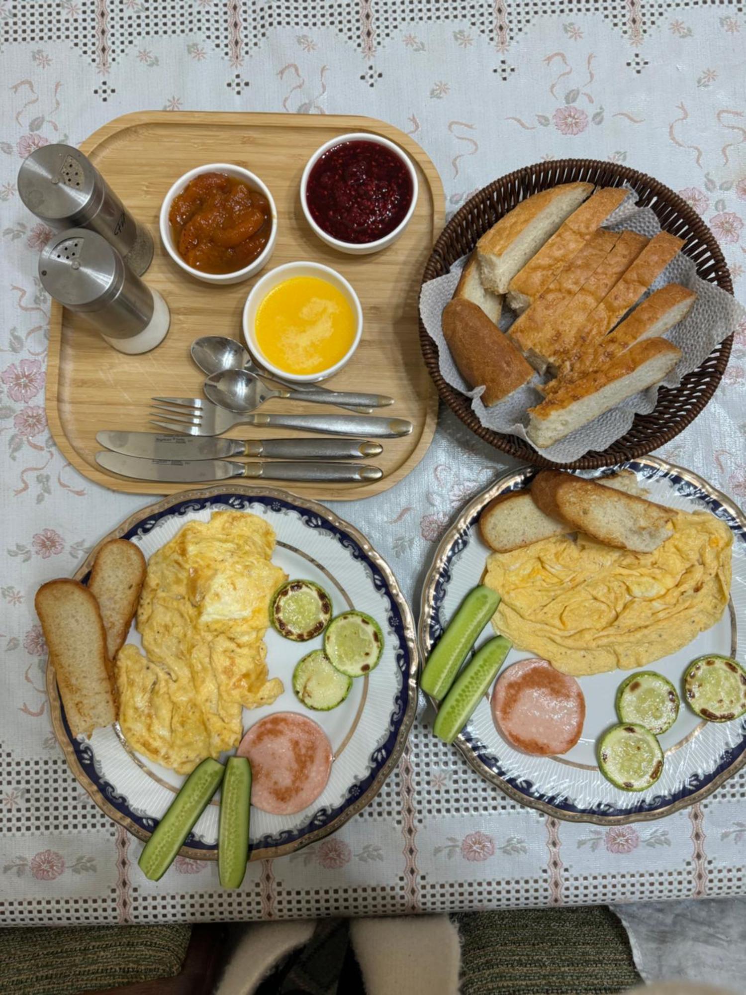 Bed and Breakfast Дом 14 Ош Экстерьер фото