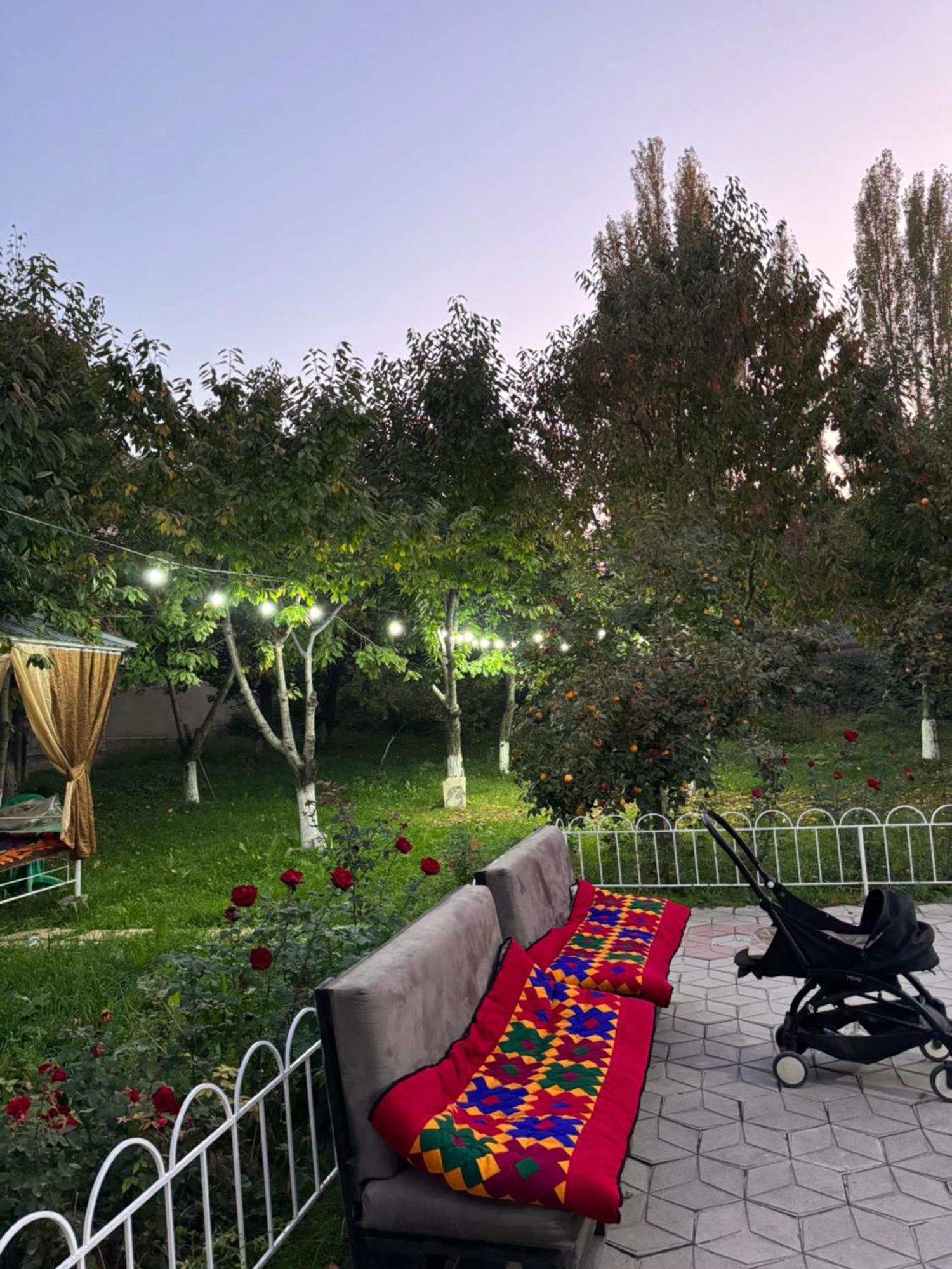 Bed and Breakfast Дом 14 Ош Экстерьер фото